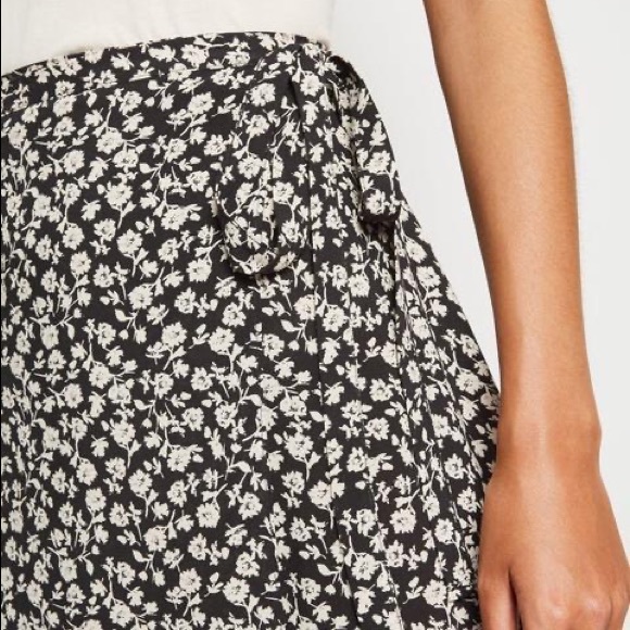 Floral Wrap Midi Skirt - Picture 7 of 8